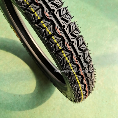 300/18 Solid Motorcycle Tire Casing 3.2/3.4KG voor Mexico Market Heavy Duty Design
