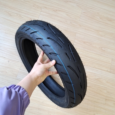 35% tot 55% rubbergehalte bandenkas 130/70-17 Motorfietsbanden en duurzame banden