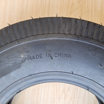 Zwarte 4.00-8 Bajaj driewielerband voor motorfiets gemaakt van natuur rubber staal nylon