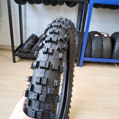 80/100-21 Natural Rubber Motorcycle Tire De perfecte balans tussen prestaties en duurzaamheid