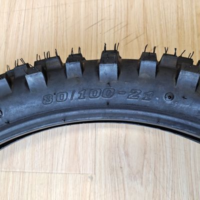 80/100-21 Natural Rubber Motorcycle Tire De perfecte balans tussen prestaties en duurzaamheid
