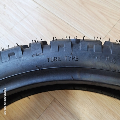 90/90-18 TT Motorfietsband MT026 Gemaakt met 35% tot 55% natuurlijke rubber