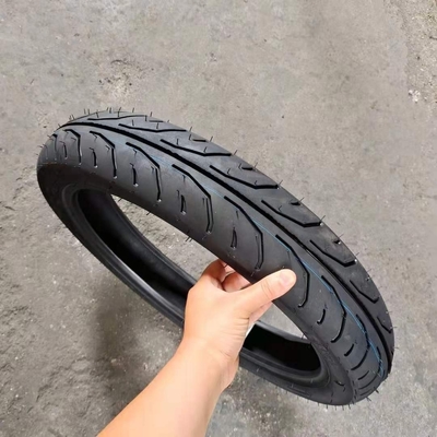 Qingdao laadhaven Natrual Rubber 17 inch 90/90-17 8 laag snelheid motorfiets band gemaakt