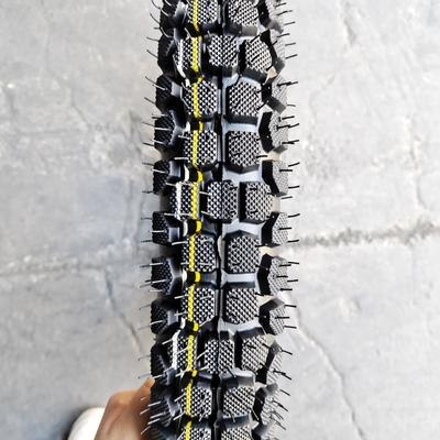 250x17 Motorfietsband met 10,5 treksterkte en diep patroonontwerp