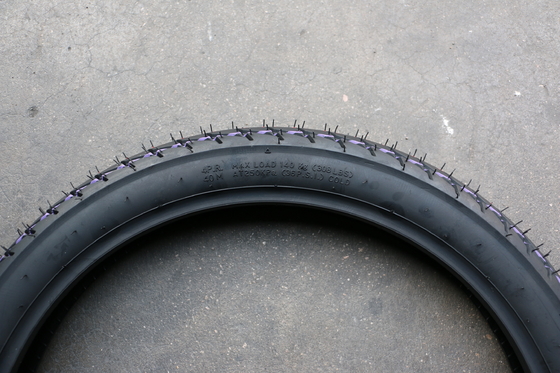 Qingdao Loading Port Supply 60/100-17 70/100-17 Motorfietsbanden met bandencasin