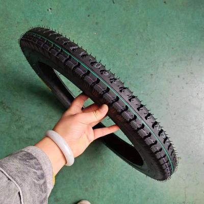 10.5 Treksterkte 2.50 17 Motorfietsbanden 20000 KM Werkduur en duurzaam ontwerp