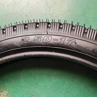 10.5 Treksterkte 2.50 17 Motorfietsbanden 20000 KM Werkduur en duurzaam ontwerp