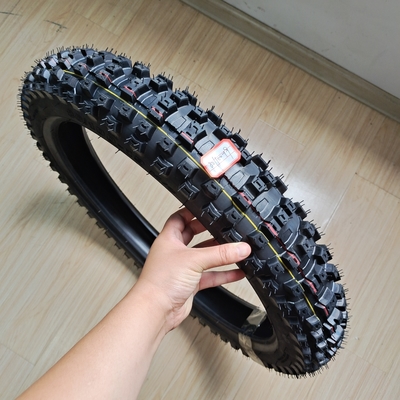 Nylon-tubeless motorfietsband 80/100-19 voor de Afrikaanse markt en vervanging/reparatie