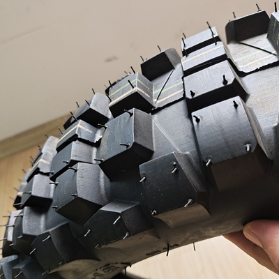 High Speed Motorcycle Tires 110/90-18 voor de Afrikaanse markt Levertijd binnen 25 dagen