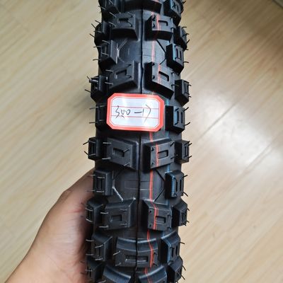 Panther Motorcycle Tire/Tire 3.00-17 voor het laden van de haven Qingdao en 20000 KM levensduur