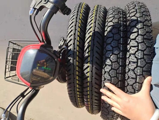 Qingdao Port Loading 300X17 Firestone banden Motorfiets met verlengde levensduur