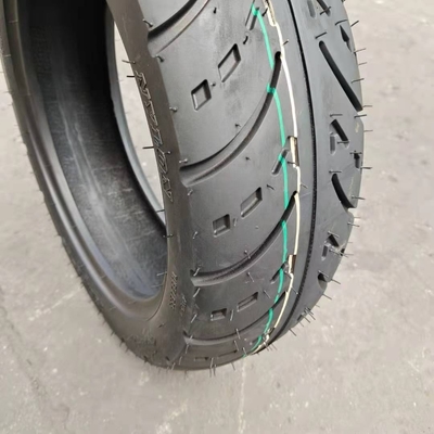5000 stuks per dag Productiecapaciteit bandenhuls voor buisloze motorrijwielen 120/70 12