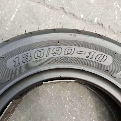 35% tot 55% rubbergehalte Motorfietsband 130/90-10 6Pr buisloos voor de Afrikaanse markt