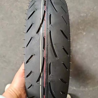 Motorfietsbanden 110/80-14 Deep Design geproduceerd door Leading met 5000 stuks per dag