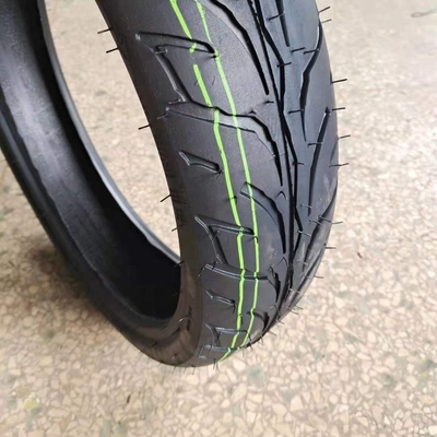 Treksterkte 10,5 Afrikaanse markt Motorfietsband 100/80-17 Natuurrubber motorbanden
