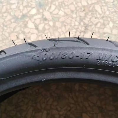 Treksterkte 10,5 Afrikaanse markt Motorfietsband 100/80-17 Natuurrubber motorbanden