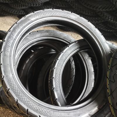 90/90/18 Motorfietsband 90 90 18 Pneu Motorfiets 90/90-18 met een laadvermogen van 265 kg