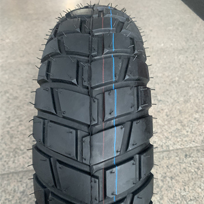 Motorfietsband 130/90-10 voor het laden in de haven van Qingdao voor andere motorfietscarrosserie-systemen