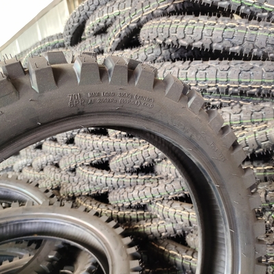 120/80-18 Motorfietsband met 35% tot 45% rubbergehalte en TL 6,5 kg