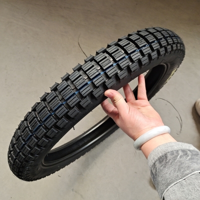 Deep Design 300-18 Rubber Motorcycle Tire voor superieure prestaties en lange levensduur