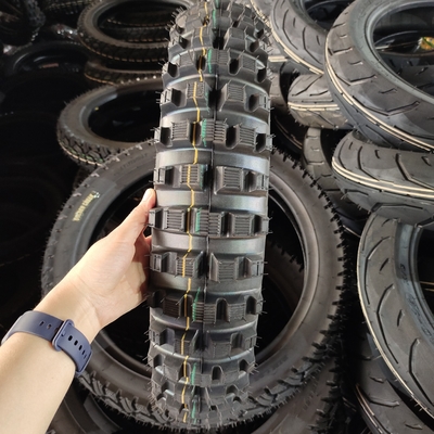 110/90-16 Motorfietsband mrf 110 90 16 voor Kopers uit het Midden-Oosten 35%-45% Rubbergehalte