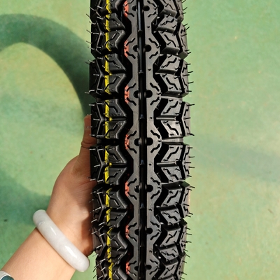Afrikaanse markt 3.00-17 Tubeless motorfietsband 300 17 met en 10.5 Treksterkte
