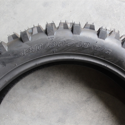 140/80-18 140/80/18 140 80 18 Motorfietsband met 35% tot 45% rubber TL 6,8 kg