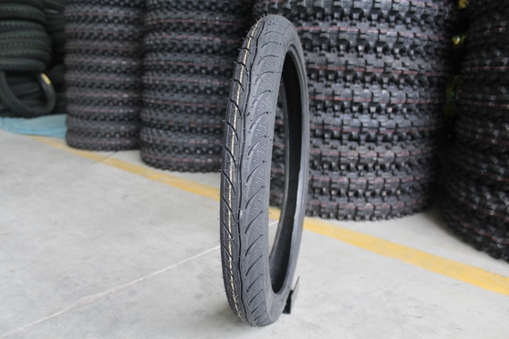 Motorfietsband 2.50-17 2.75-17 3.00-17 2.50-18 2.75-18 3.00-18 met een laadvermogen van 165 kg