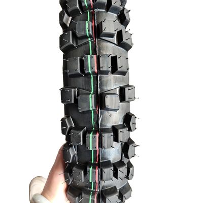 Groot prestatie motorfietsband 4.10-18 in de haven van Qingdao met een levensduur van 20000 km