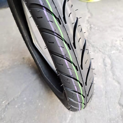 35% tot 55% rubbergehalte Motorfietsband 70/90-17 voor vervanging/reparatie tegen betaalbare prijzen