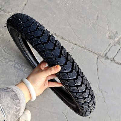 Bandkasten Populair patroon motorfietsband 3.00-18 3.00x17 Treksterkte 10.5