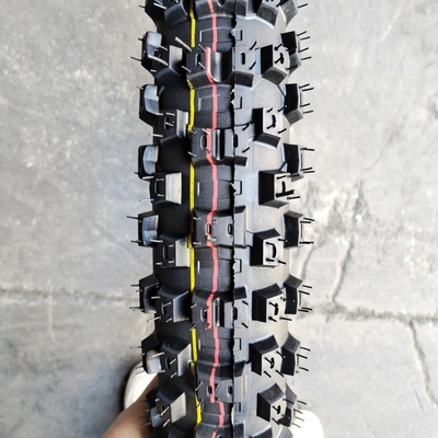 13000PCS Belasting QTY/40'HQ Motorfietsband 80/100-19 met 35% tot 45% rubbergehalte
