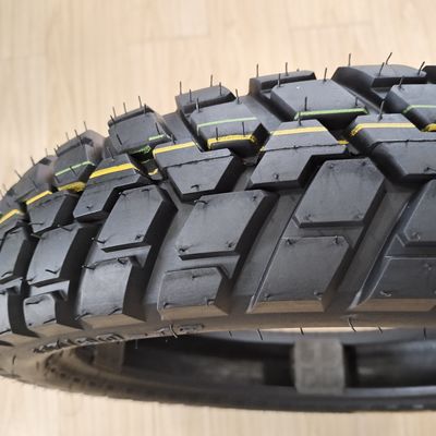 Motorfietsband 3.00-18 35%-55% Rubberinhoud Leveringstermijn Binnen 25 dagen