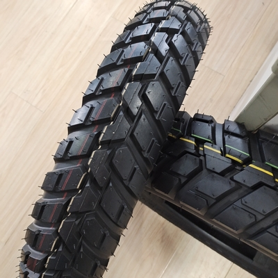 Afrikaanse markt Motorcycle tubeless band 100/90-17 met en 5000 stuks Productie per dag