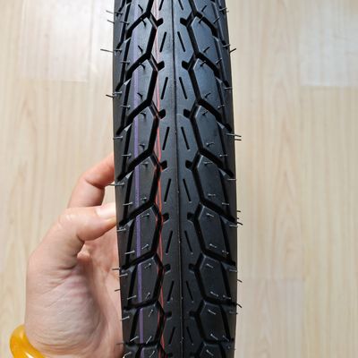 Deep Design Motorcycle Tire 60/100-17 voor en 5000 stuks per dag Productiecapaciteit
