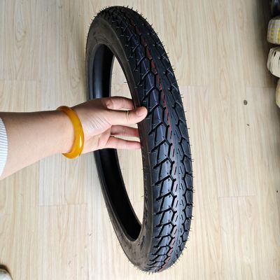 Deep Design Motorcycle Tire 60/100-17 voor en 5000 stuks per dag Productiecapaciteit