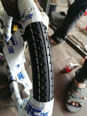 Aanpasbaar patroonontwerp motorfietsband 60/100-17 en 70/100-17 voor de markt van Thailand