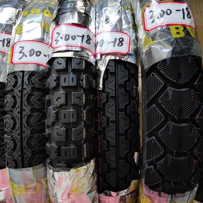 Motorfietsband en -buis 3.00-18 Natuurrubberbuis Productiecapaciteit 5000 stuks per dag