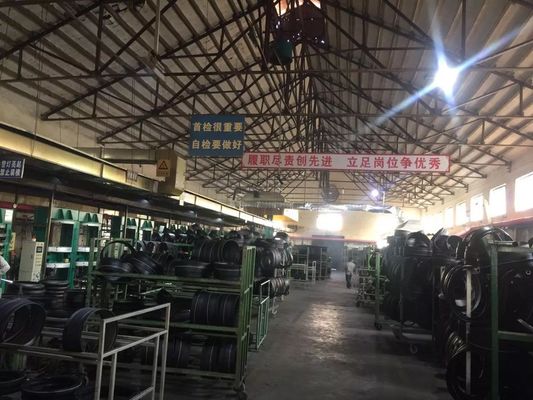 6 PR Ply Rating Qingdao Neumaticos Para Motocicleta 2.75-17 Elektrische scooterband