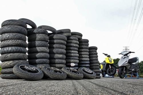 Rubber Motorfietsen banden Gehalte 300 18 met productiecapaciteit 5000 stuks per dag
