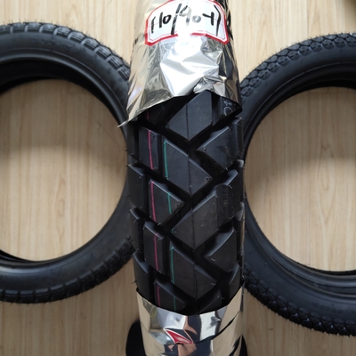 Bandenkas 110/90-17 Motorfietsband met 35% tot 55% rubbergehalte
