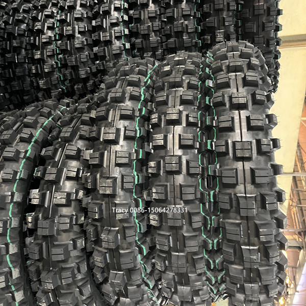 Afrikaanse markt beste keuze groene zachte band 120/90-18 met 5000 stuks dagelijkse productie