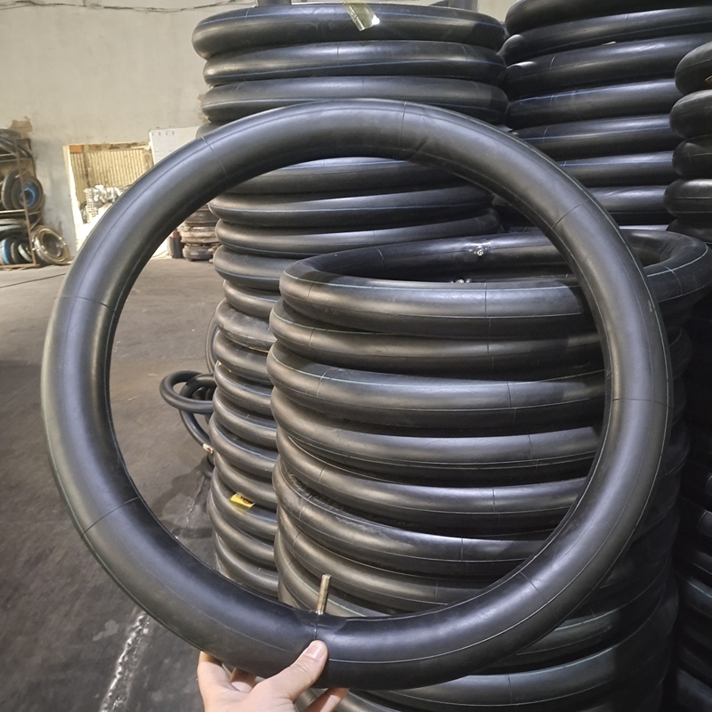 Zwarte professionele motorfiets Butyl rubber binnenste buis voor levering binnen 25 dagen