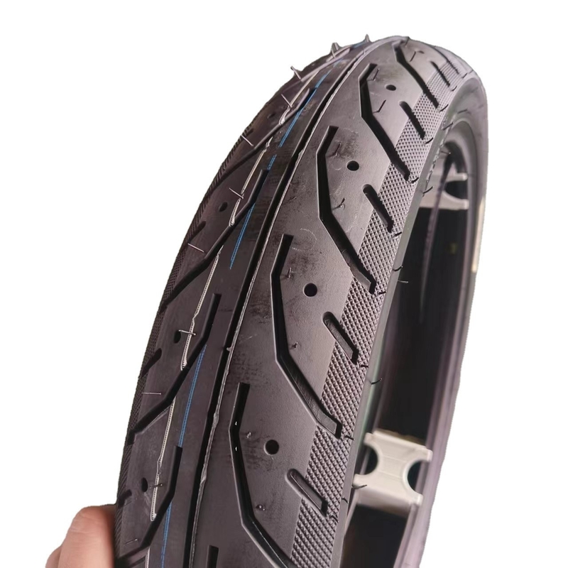Nylon buisloze motorfietsband 100/80-17 OEM geaccepteerd in Qingdao met laadhaven