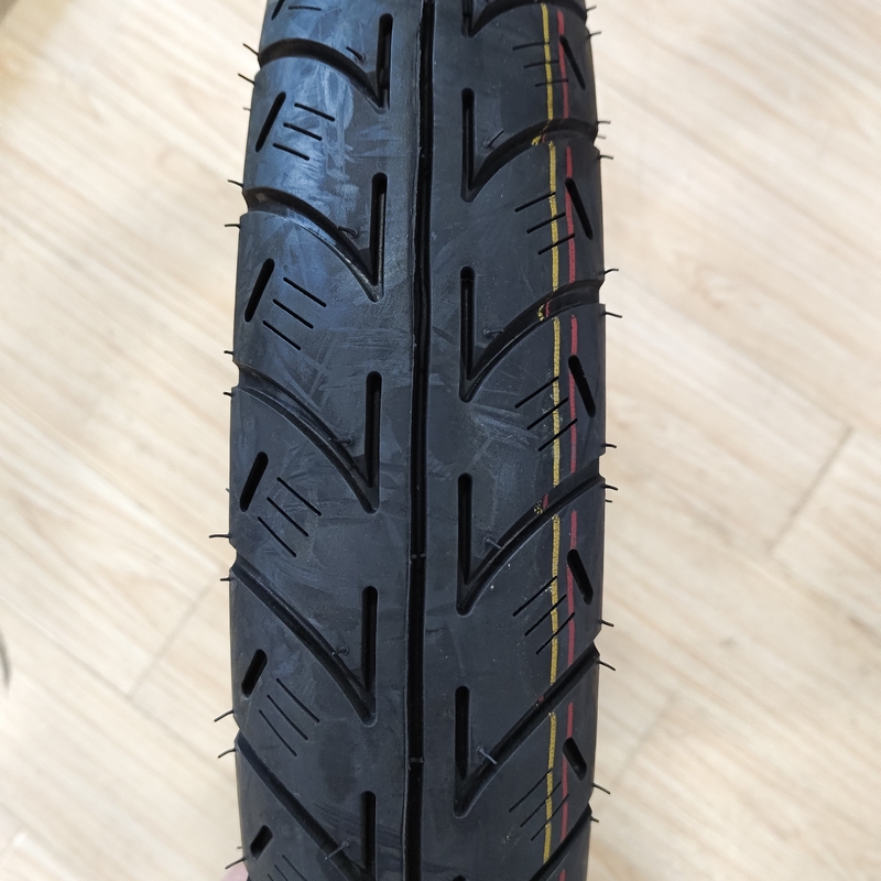 90/90-18 Motorfietsband en -buis OEM aanvaardbaar voor hoge duurzaamheid