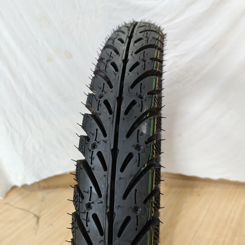 3.00-17 Motorfietsbanden vervaardigd met natuur rubber staal nylon grondstof