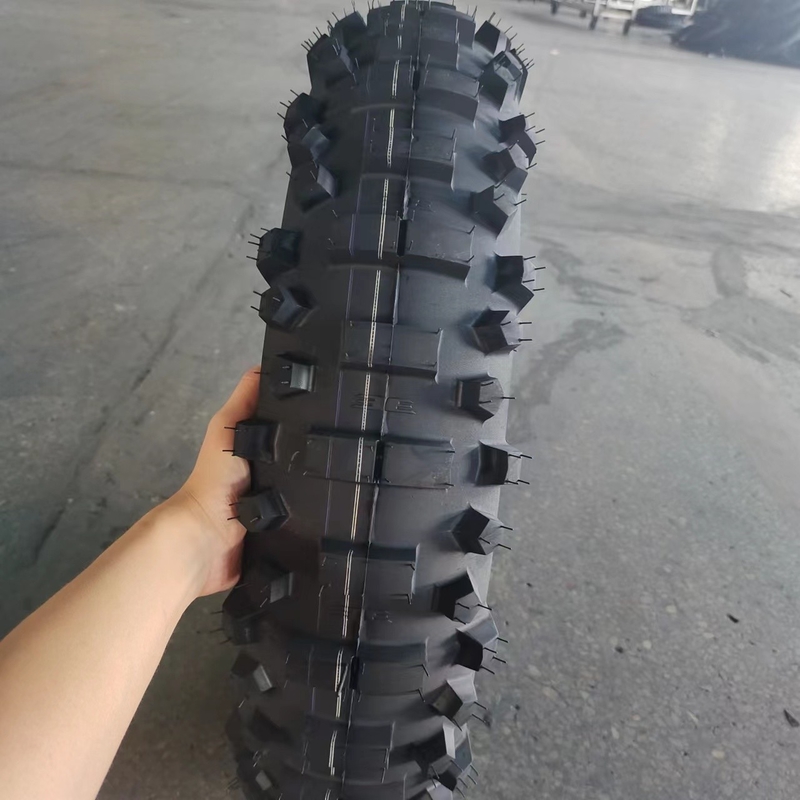 Off-road motorfietsband 140/80-18 met 35%-55% rubbergehalte en zachte banden