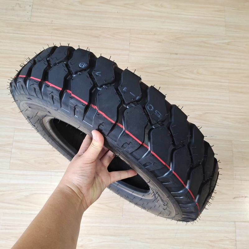 Tubetype/tubeless motorfietsbanden 5.00-12 met 35%-55% rubbergehalte en betaalbaar