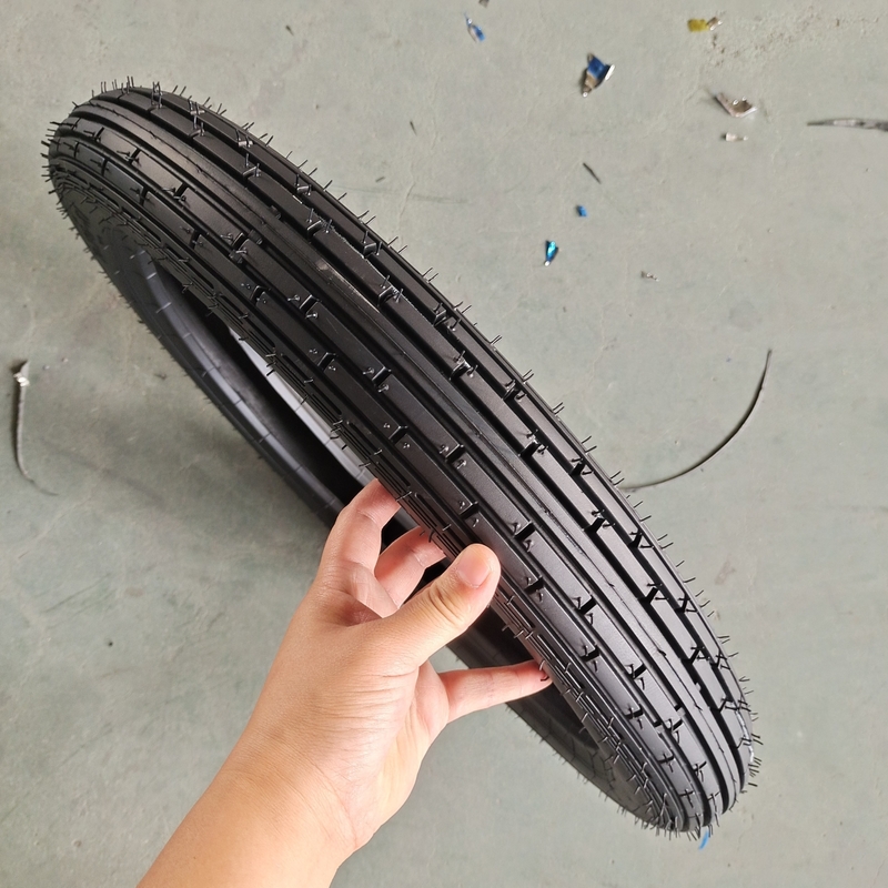 Tubeless Tire 2.75-17 Motorfietsband met bandkas en laadhaven Qingdao Ready