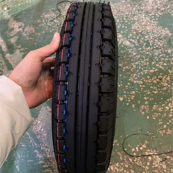 Vervang/repareer Bajaj Three Wheels Pneu Qingdao Port Loading 4.00-8 Motorcycle Tire Tube